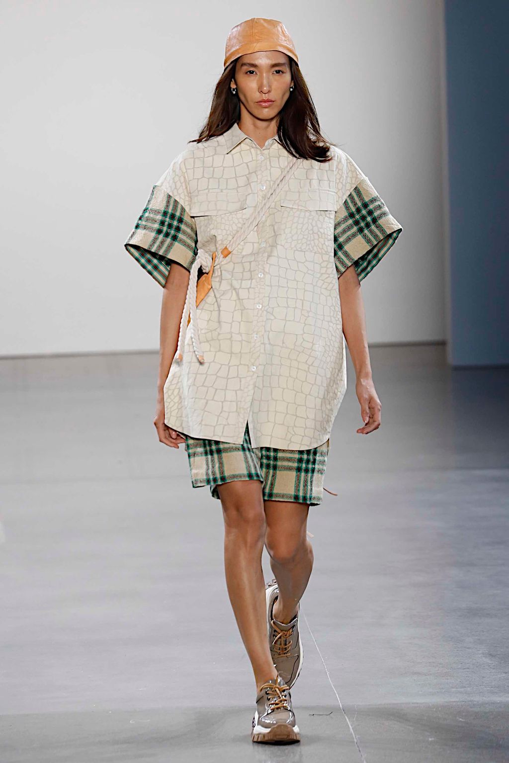 Fashion Week New York Spring/Summer 2020 look 35 from the Damo Wang collection womenswear