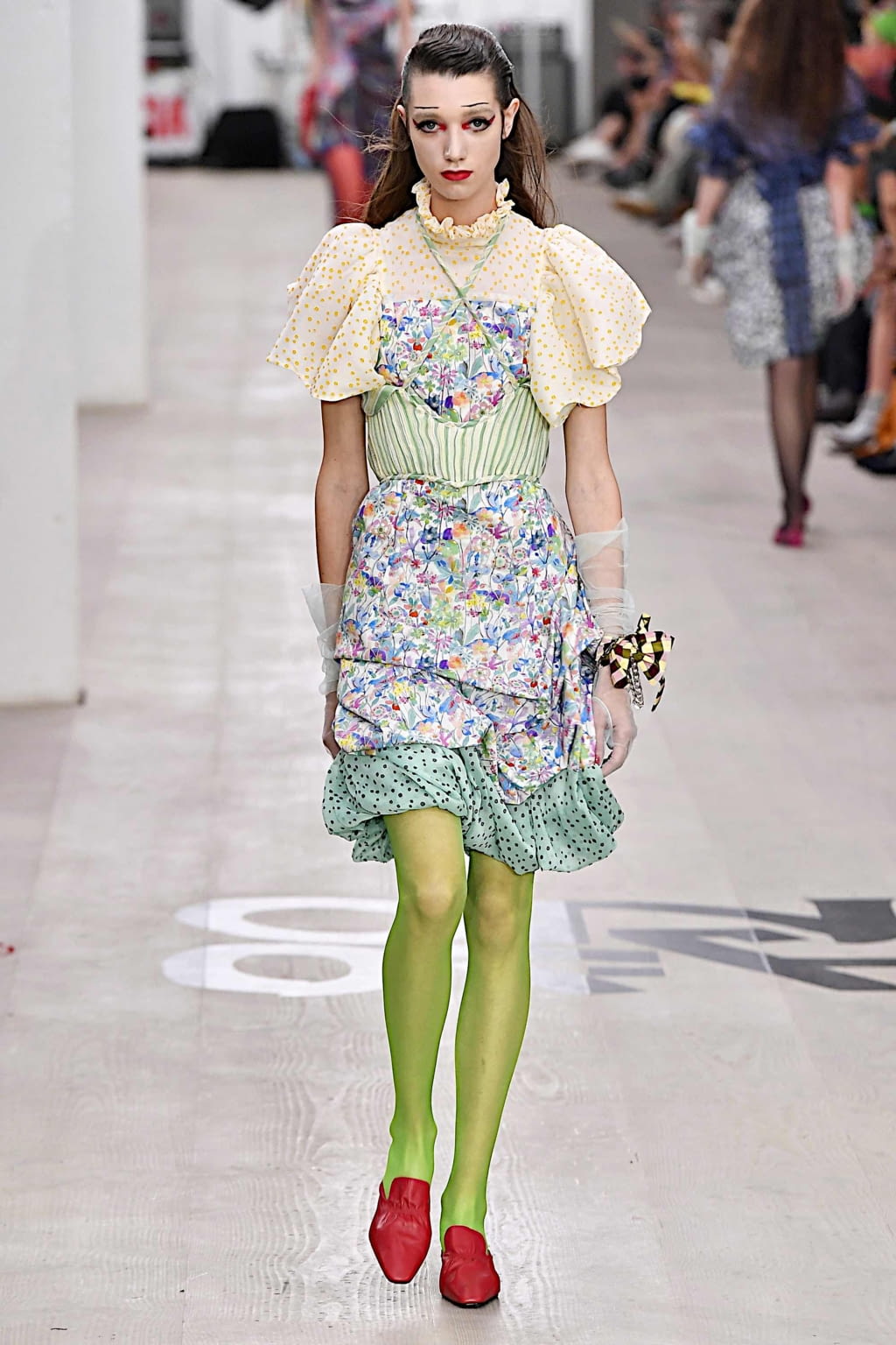 Fashion Week London Spring/Summer 2020 look 12 from the On:Off collection 女装