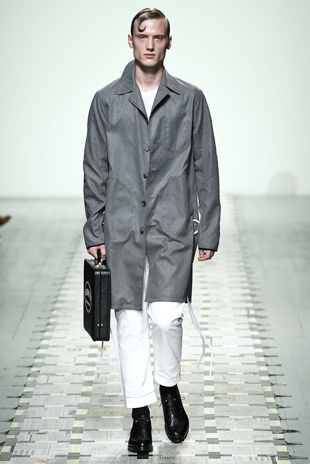 Fashion Week London Spring/Summer 2019 look 10 from the Daniel W Fletcher collection 男装