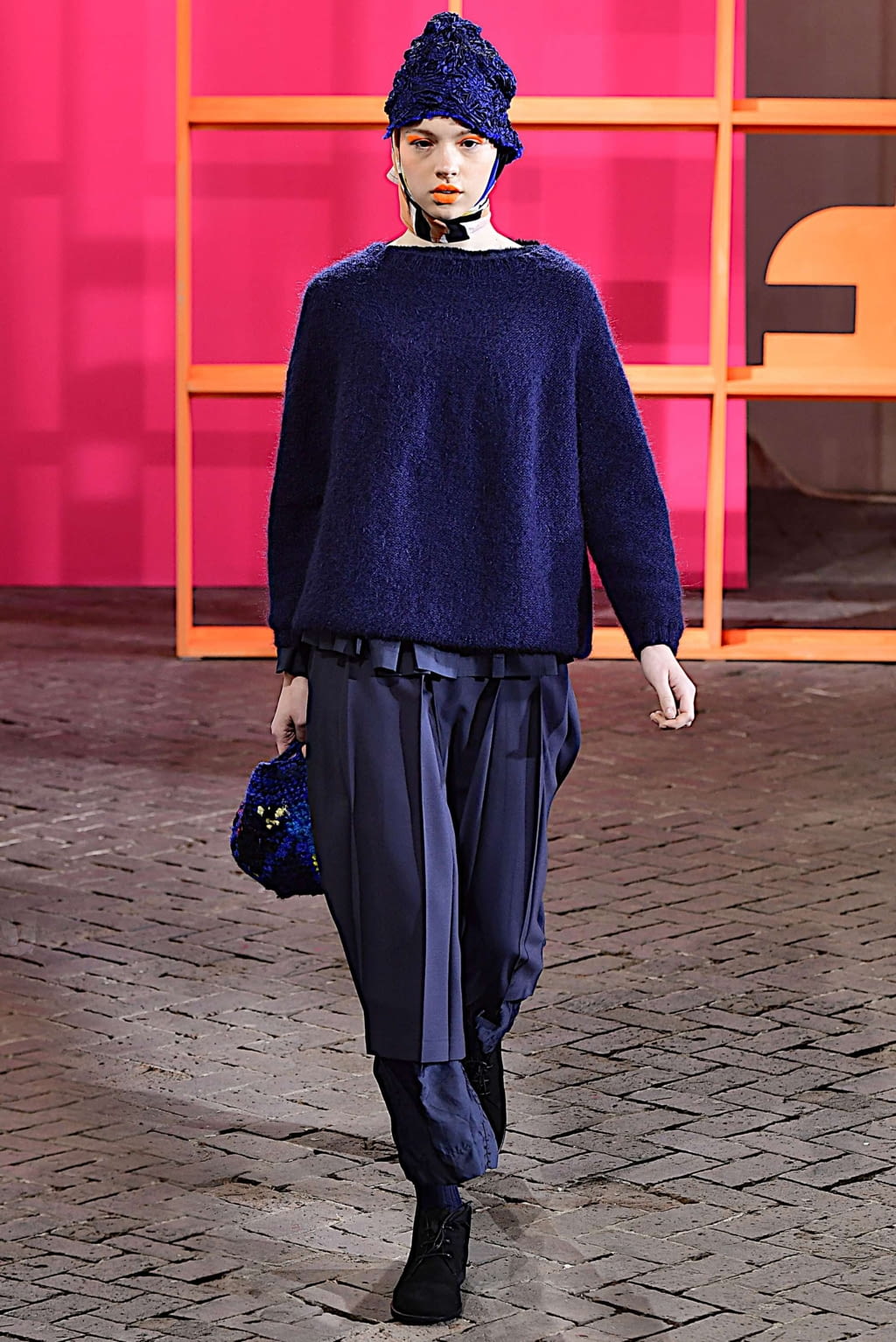 Fashion Week Milan Fall/Winter 2019 look 1 de la collection Daniela Gregis womenswear