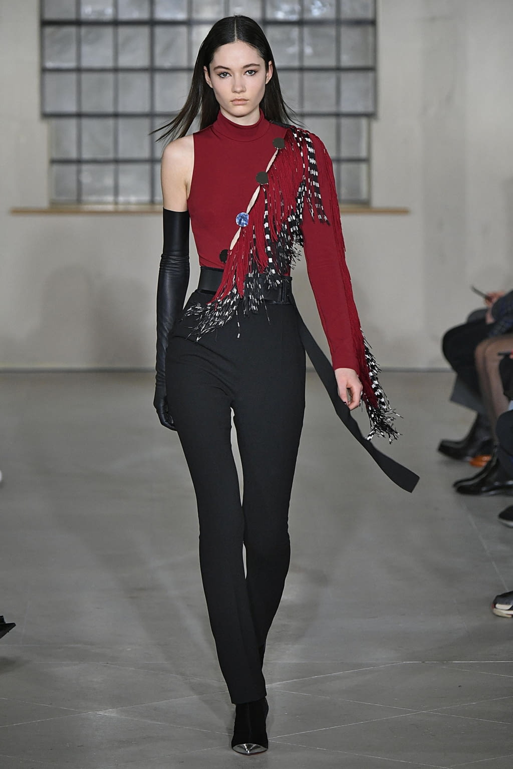 Fashion Week London Fall/Winter 2018 look 14 from the David Koma collection 女装