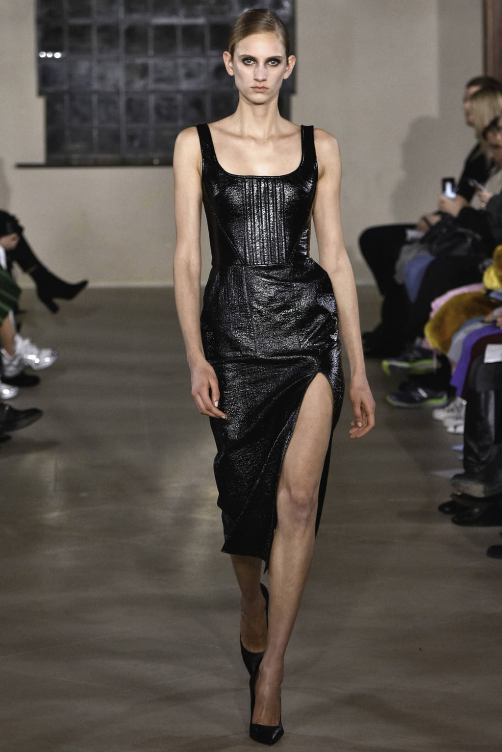 Fashion Week London Fall/Winter 2019 look 14 from the David Koma collection 女装