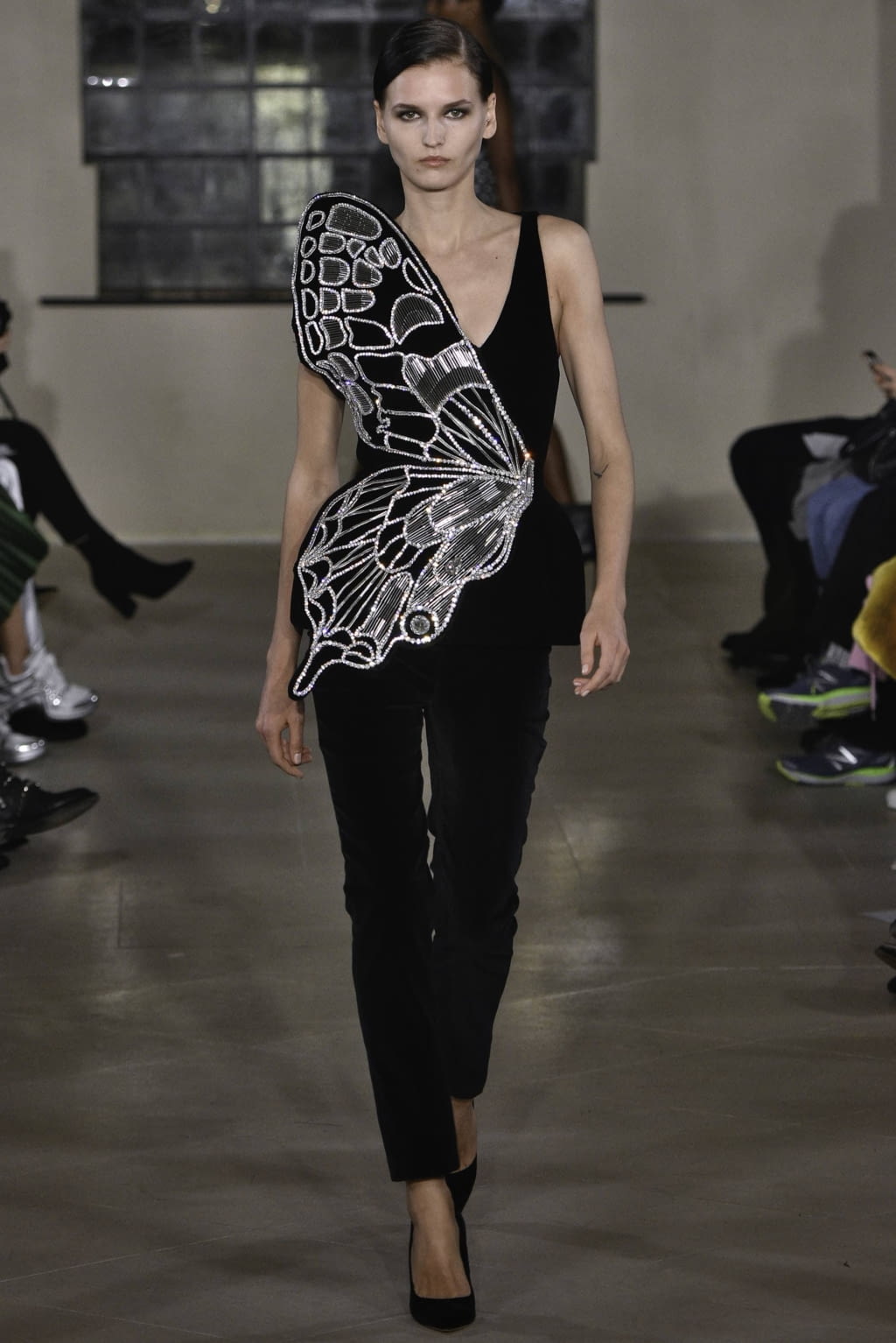 Fashion Week London Fall/Winter 2019 look 38 from the David Koma collection 女装
