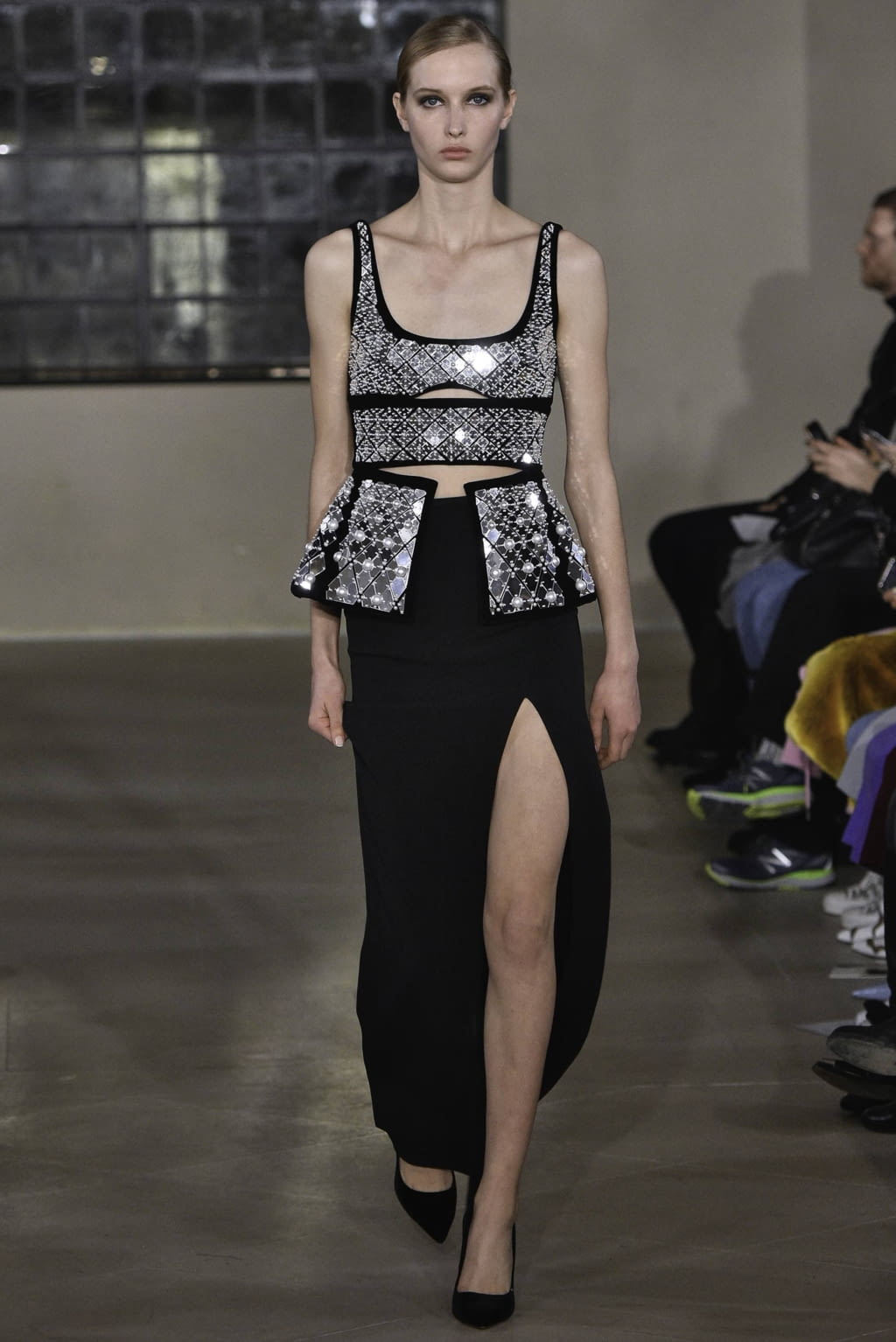 Fashion Week London Fall/Winter 2019 look 39 from the David Koma collection 女装