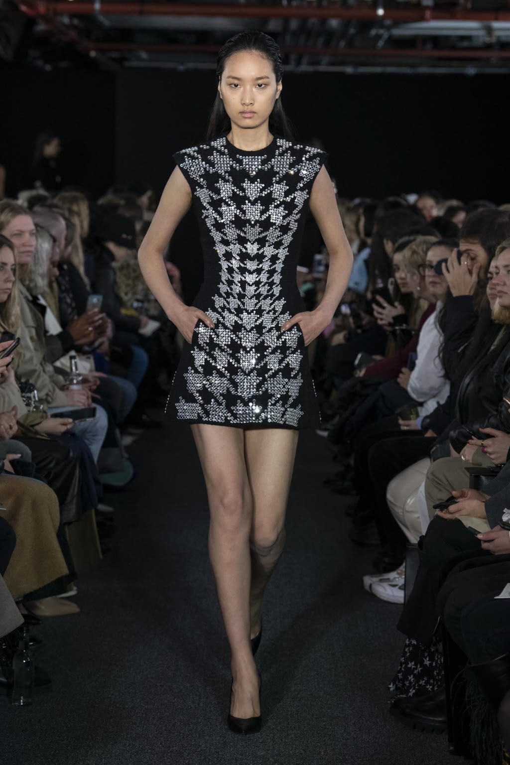 Fashion Week London Fall/Winter 2020 look 9 de la collection David Koma womenswear