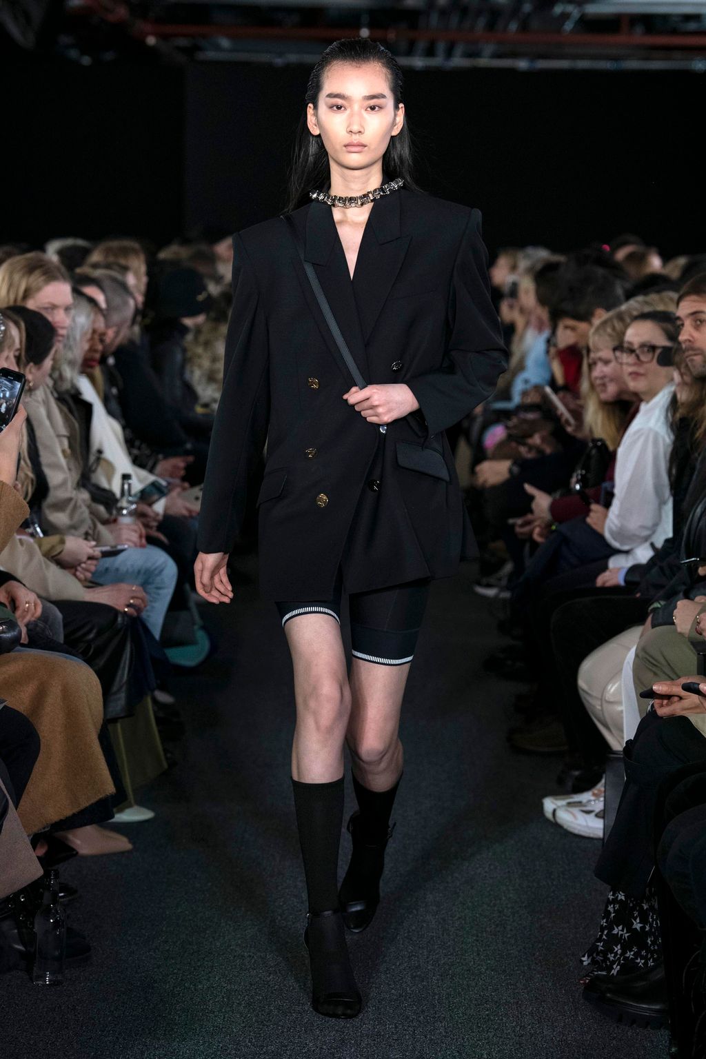 Fashion Week London Fall/Winter 2020 look 24 from the David Koma collection womenswear