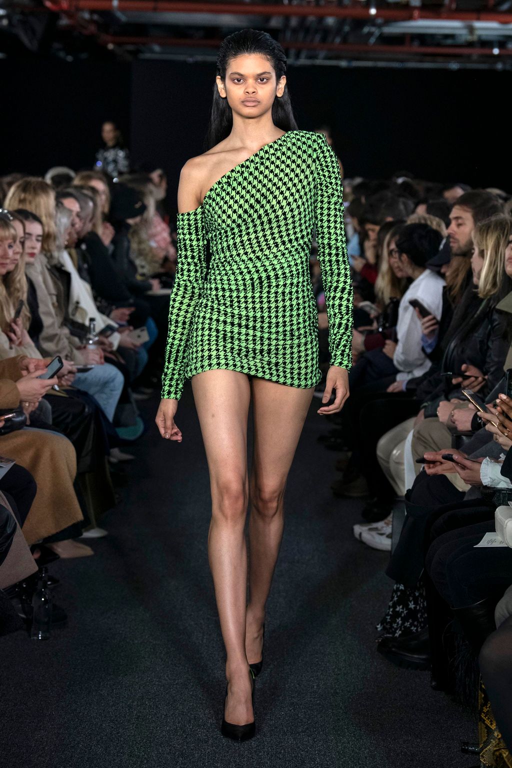 Fashion Week London Fall/Winter 2020 look 25 from the David Koma collection womenswear