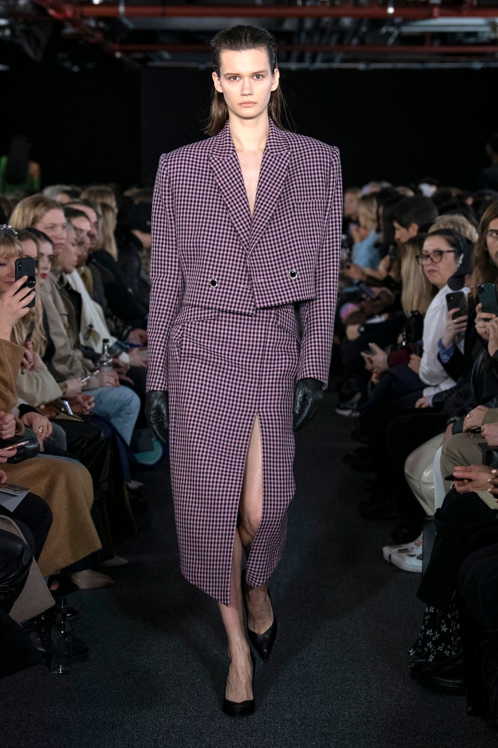 Fashion Week London Fall/Winter 2020 look 27 from the David Koma collection womenswear