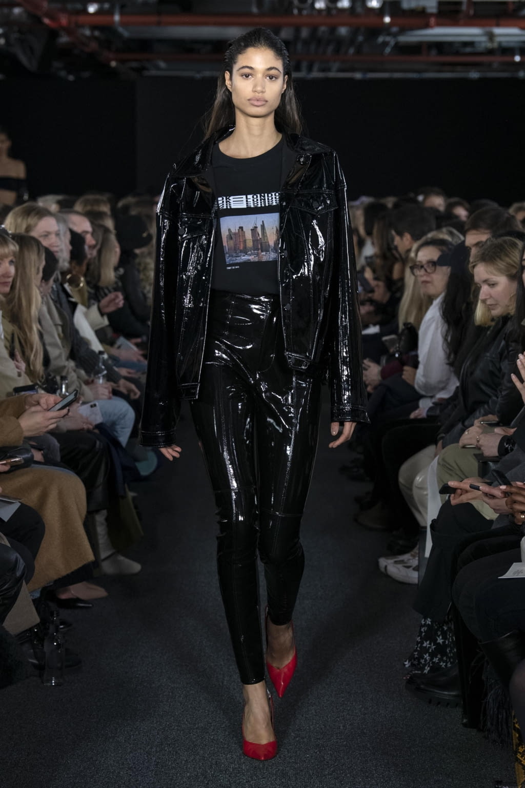 Fashion Week London Fall/Winter 2020 look 36 from the David Koma collection 女装