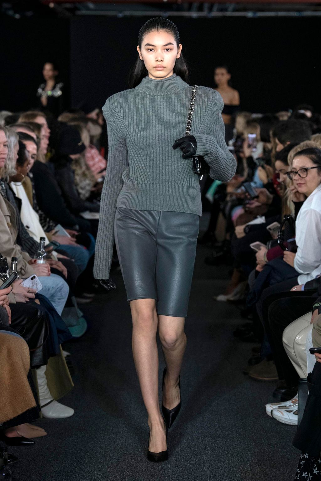 Fashion Week London Fall/Winter 2020 look 40 from the David Koma collection womenswear