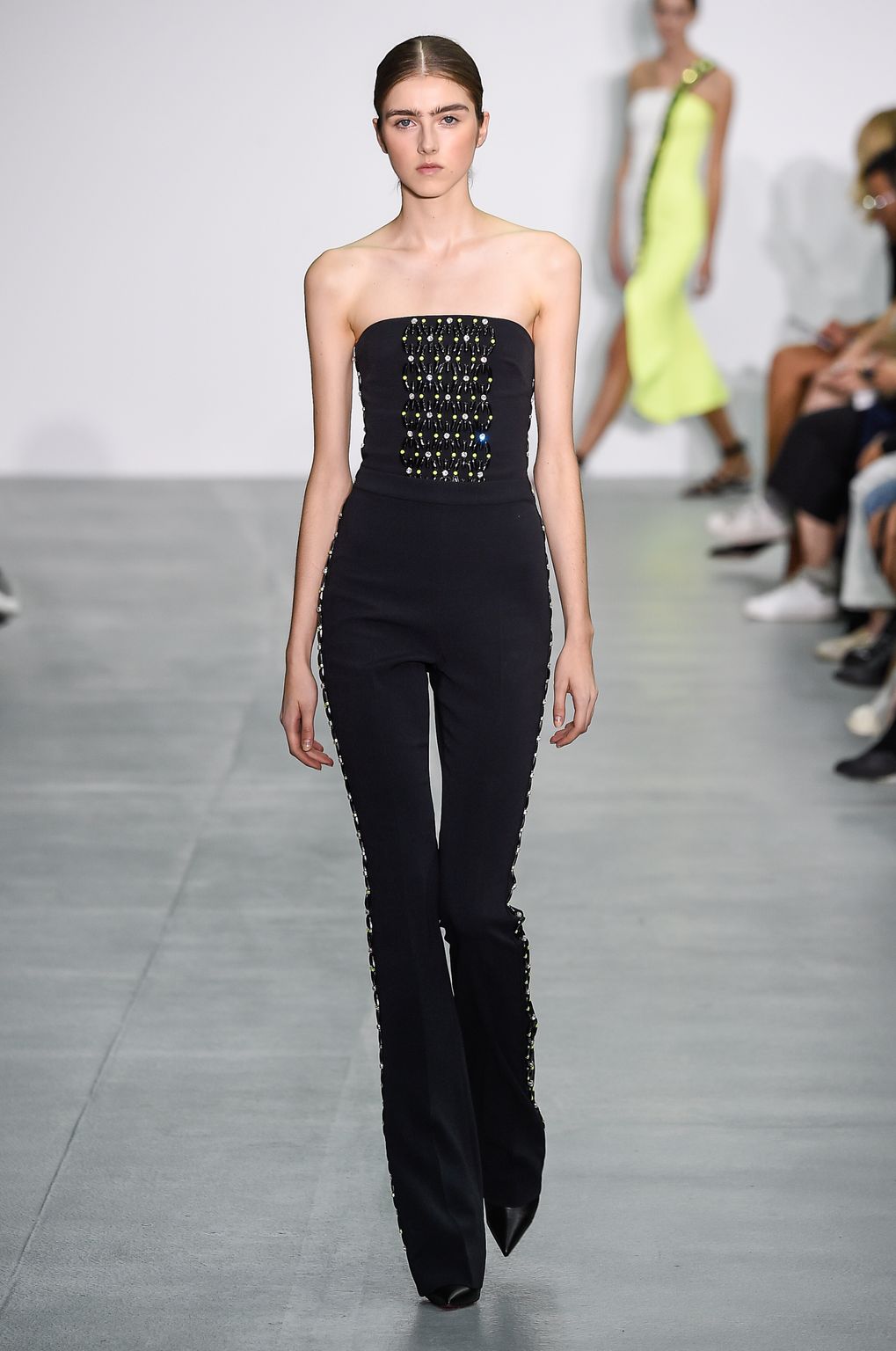 Fashion Week London Spring/Summer 2017 look 29 from the David Koma collection womenswear