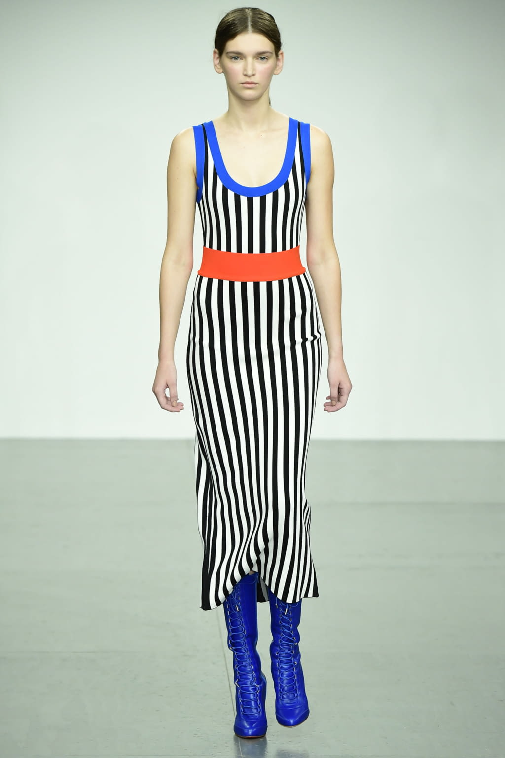 Fashion Week London Spring/Summer 2018 look 16 from the David Koma collection womenswear