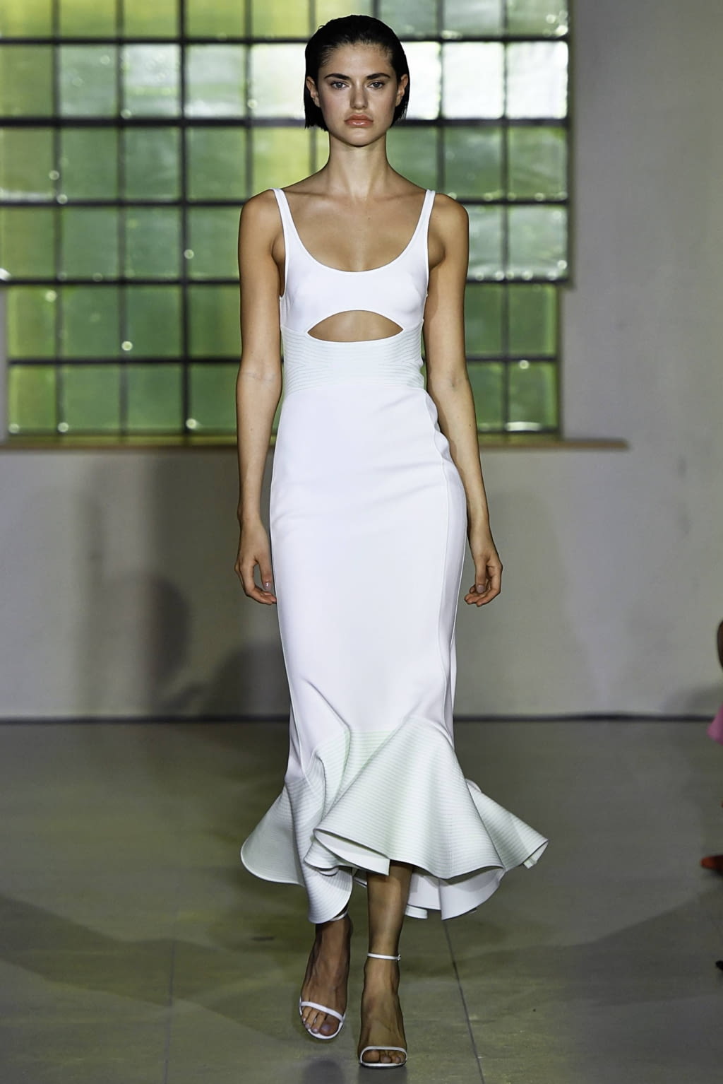 Fashion Week London Spring/Summer 2019 look 9 from the David Koma collection womenswear