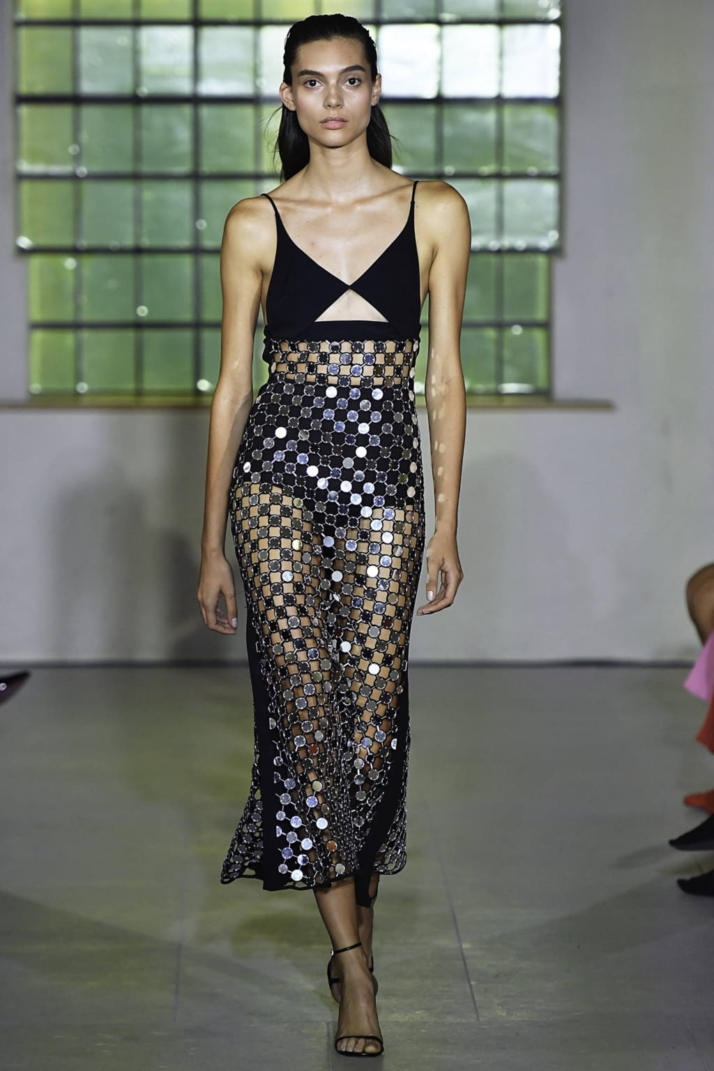 Fashion Week London Spring/Summer 2019 look 34 from the David Koma collection 女装