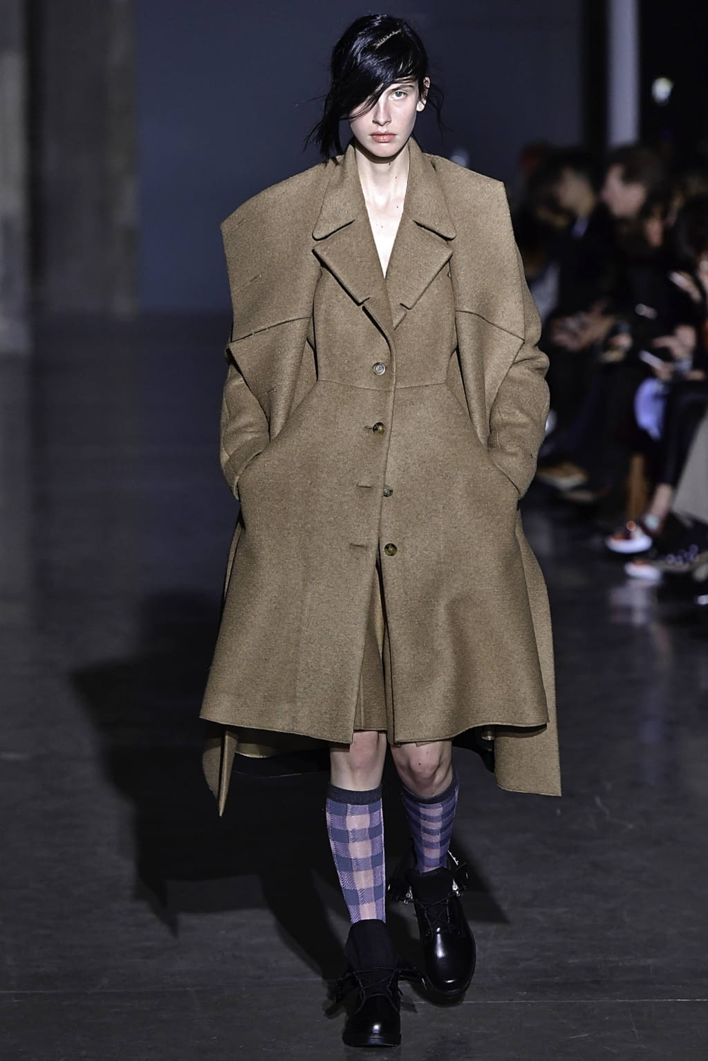 Fashion Week Paris Fall/Winter 2019 look 1 from the Dawei collection 女装