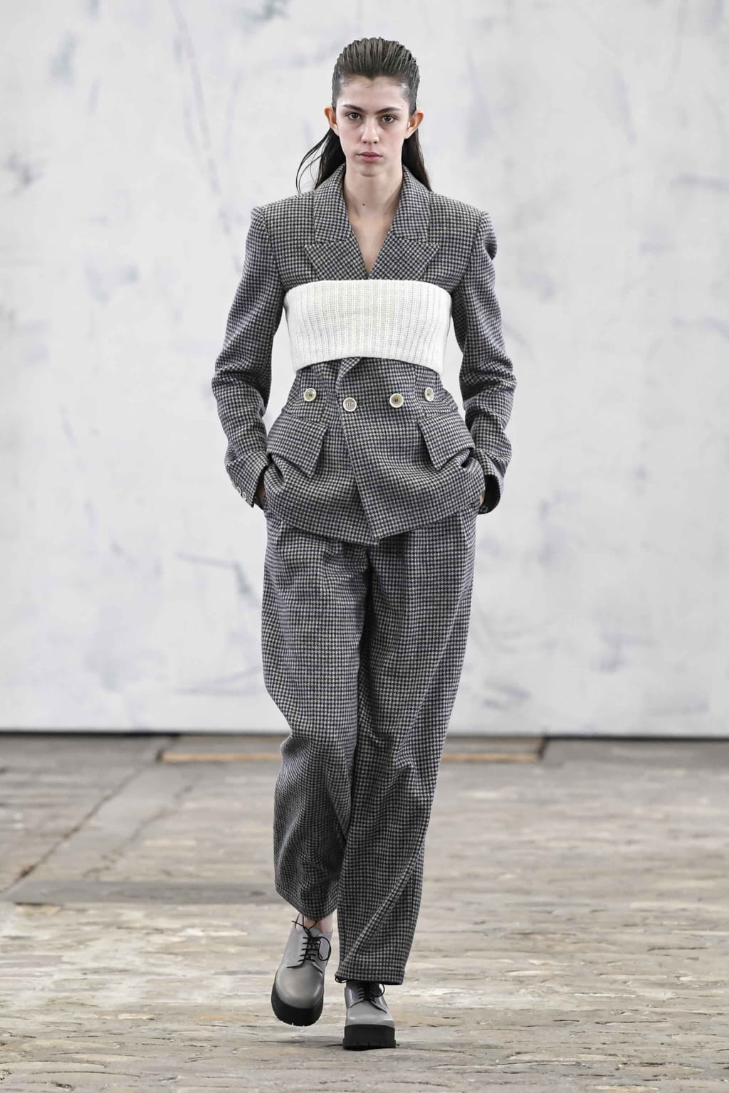 Fashion Week Paris Fall/Winter 2020 look 1 de la collection Dawei womenswear