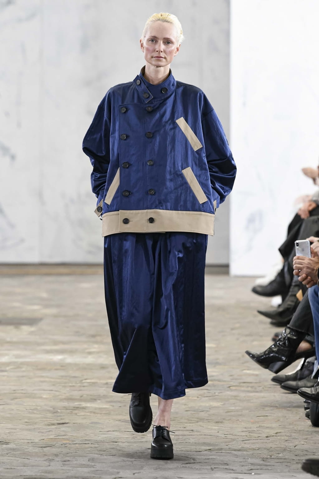 Fashion Week Paris Fall/Winter 2020 look 10 de la collection Dawei womenswear