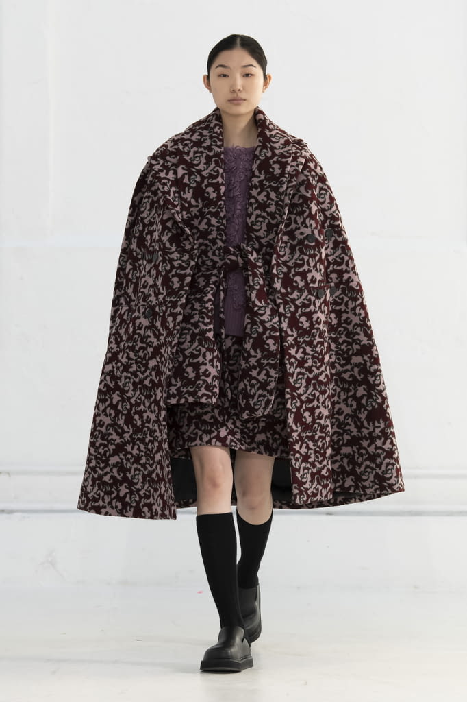 Fashion Week Paris Fall/Winter 2022 look 33 de la collection Dawei womenswear
