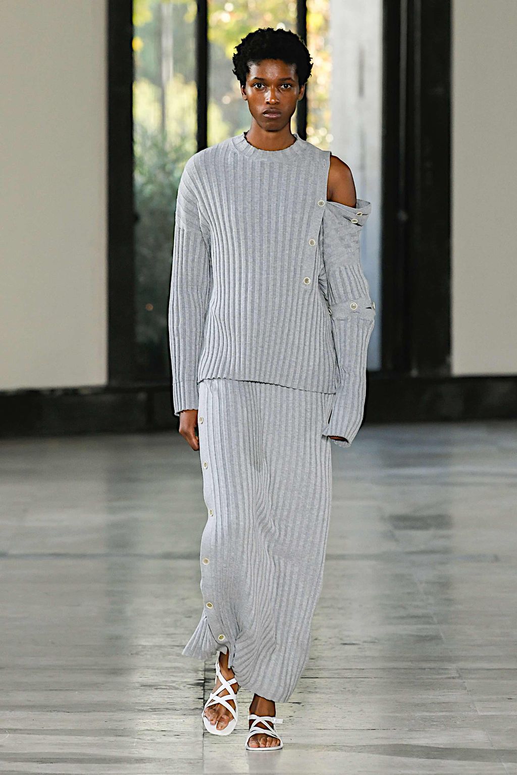 Fashion Week Paris Spring/Summer 2020 look 18 from the Dawei collection womenswear