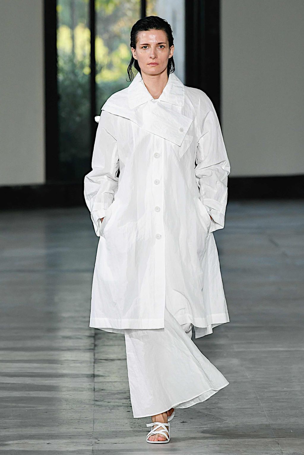 Fashion Week Paris Spring/Summer 2020 look 21 from the Dawei collection womenswear
