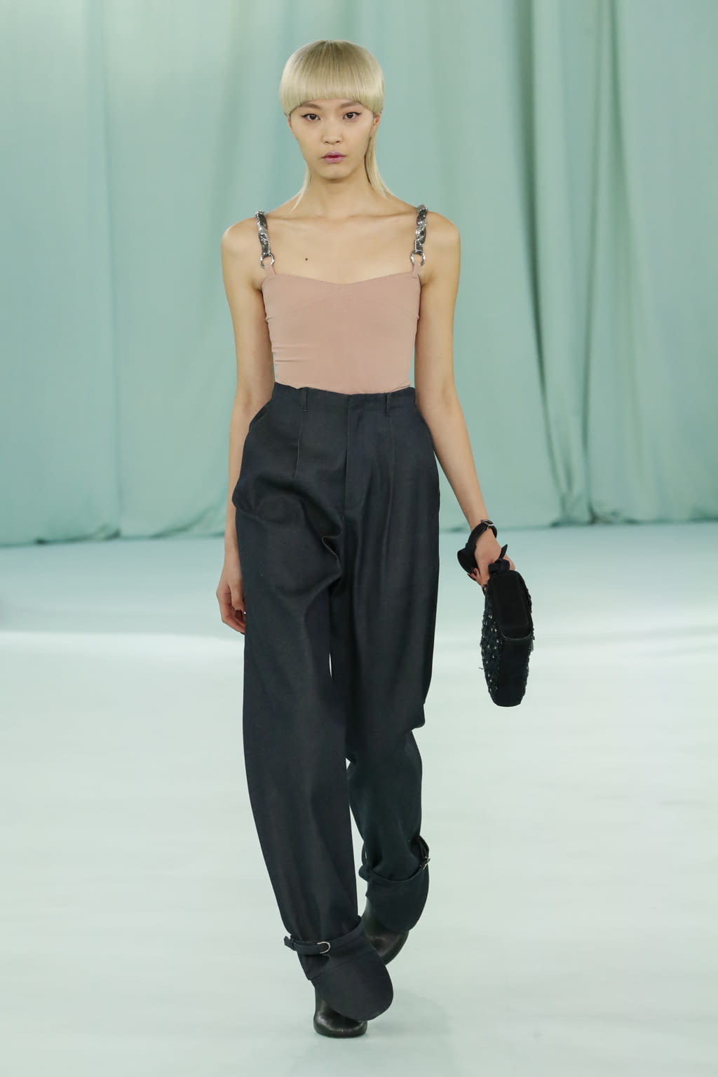 Fashion Week Milan Fall/Winter 2022 look 14 de la collection Del Core womenswear
