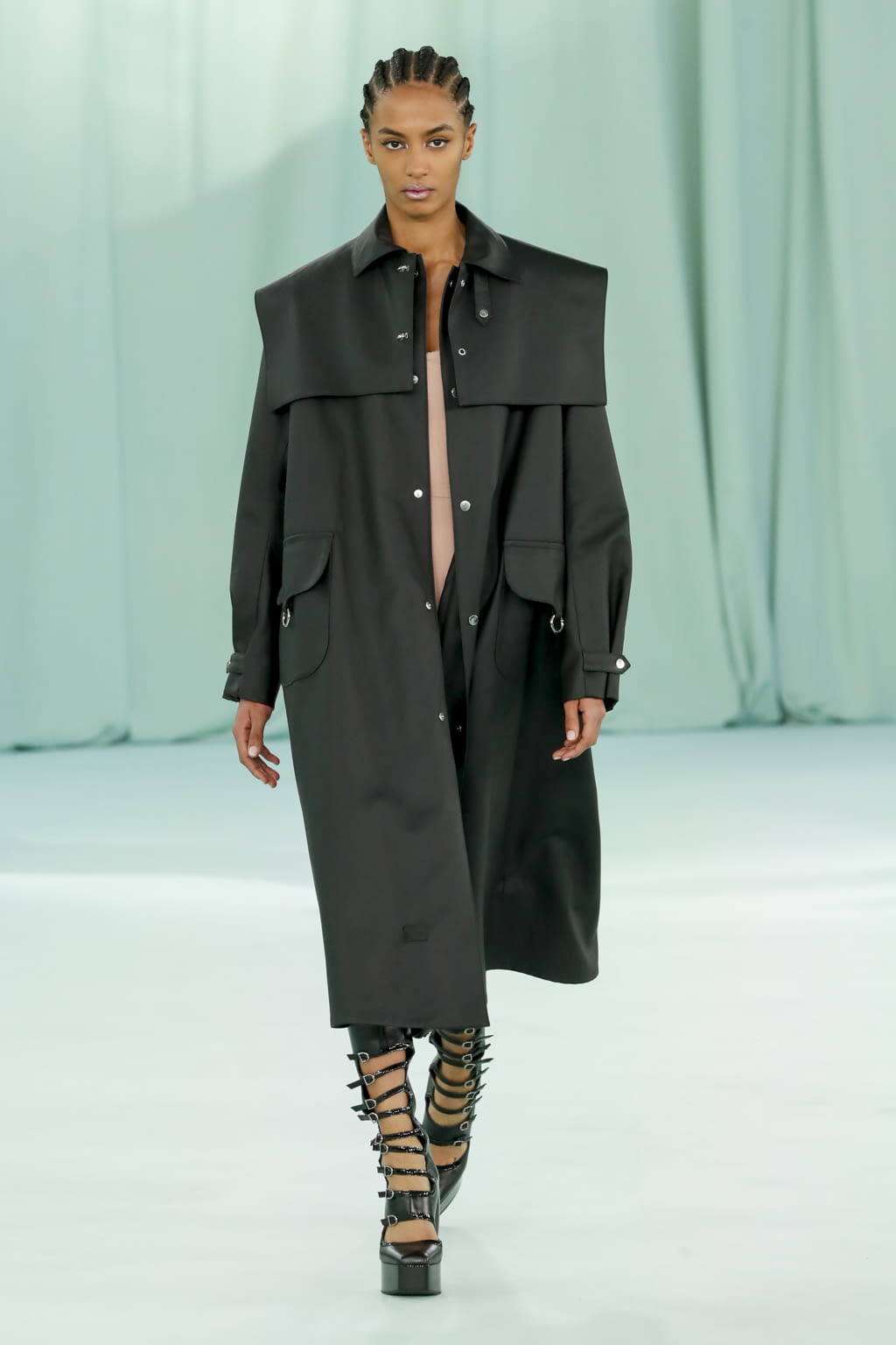 Fashion Week Milan Fall/Winter 2022 look 8 de la collection Del Core womenswear