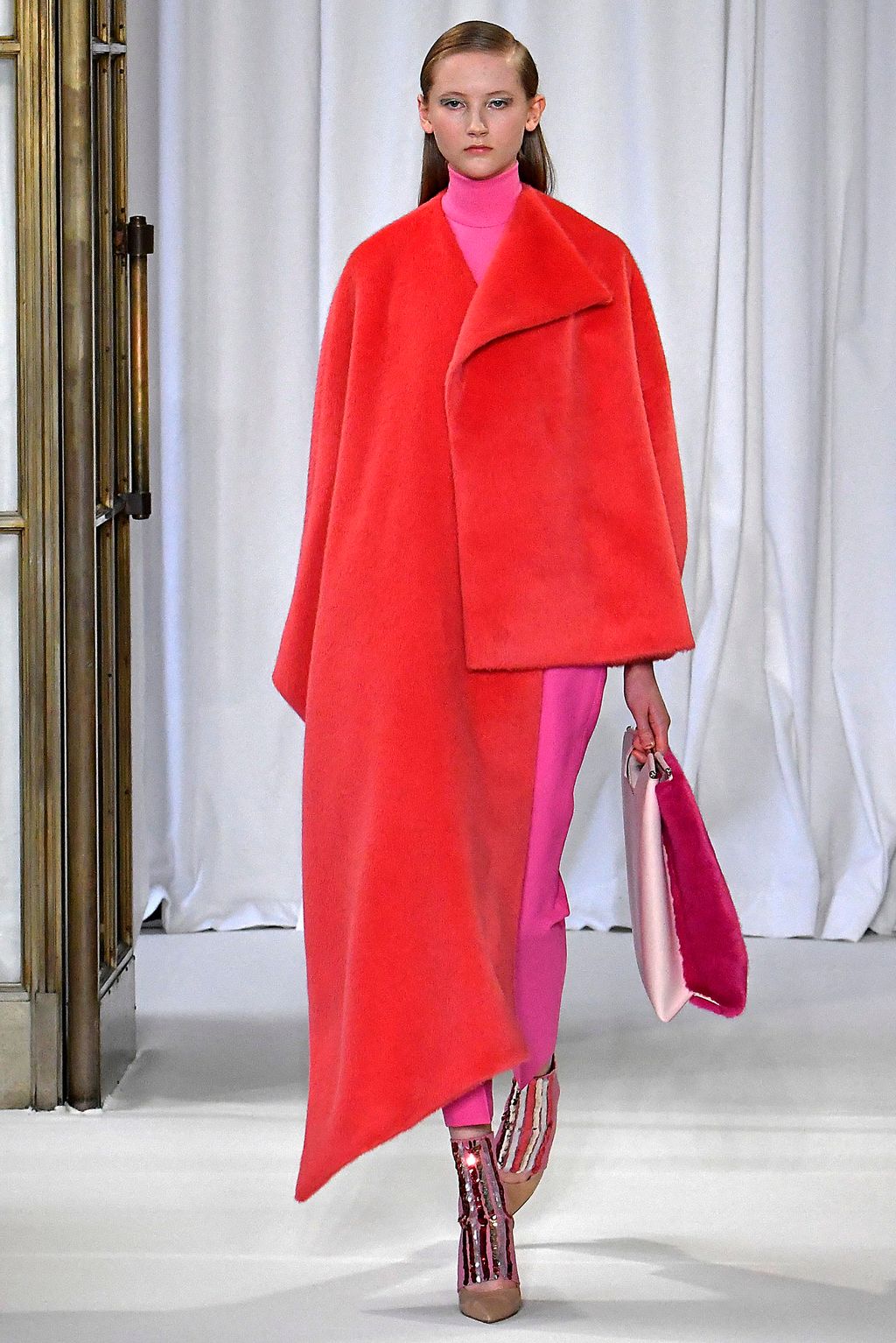 Fashion Week London Fall/Winter 2018 look 11 from the Delpozo collection womenswear