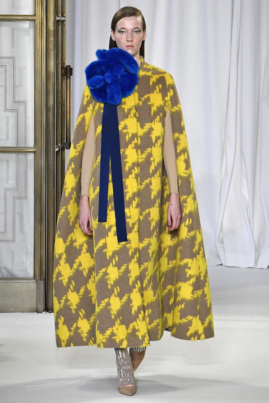 Fashion Week London Fall/Winter 2018 look 22 from the Delpozo collection womenswear