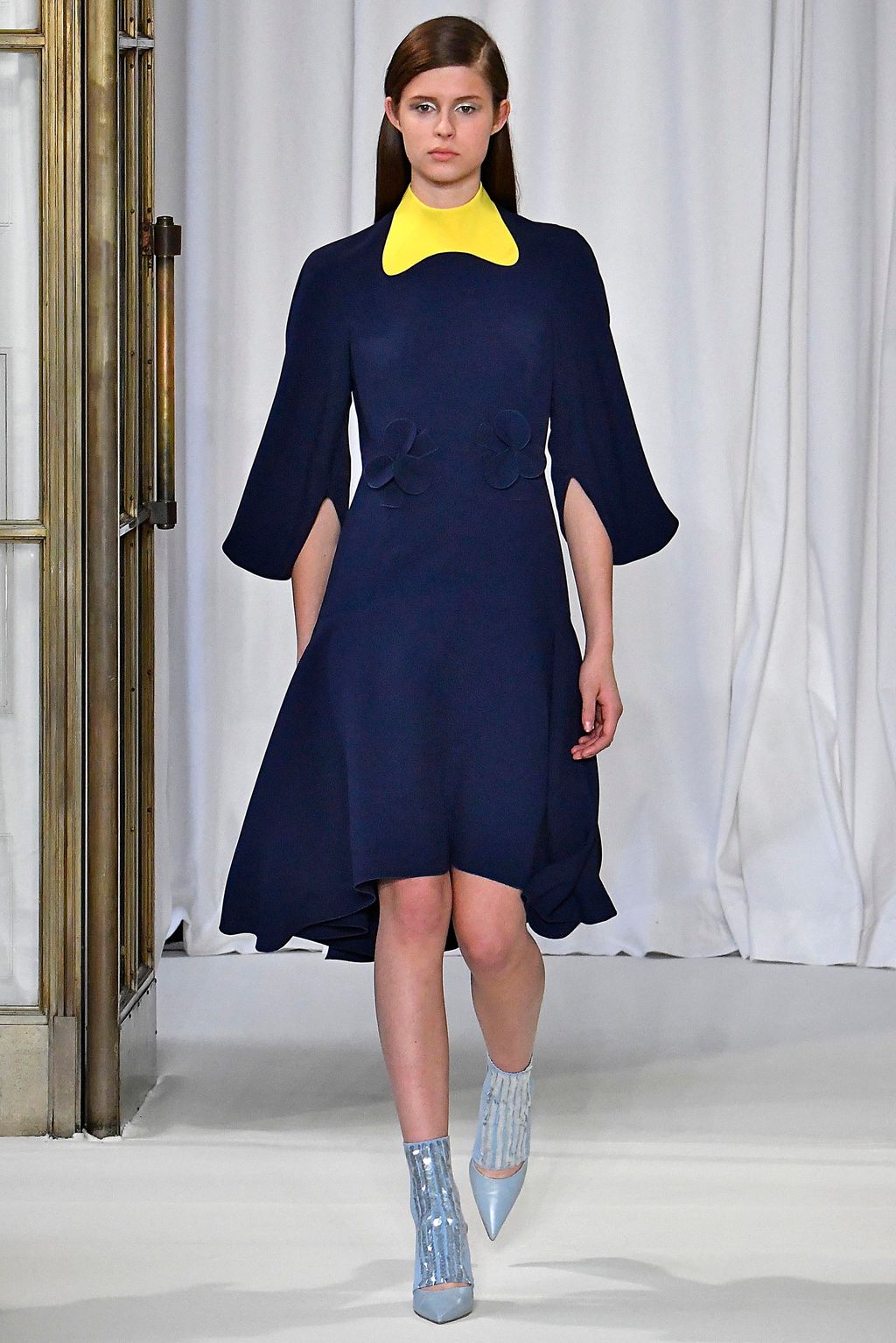 Fashion Week London Fall/Winter 2018 look 25 from the Delpozo collection 女装
