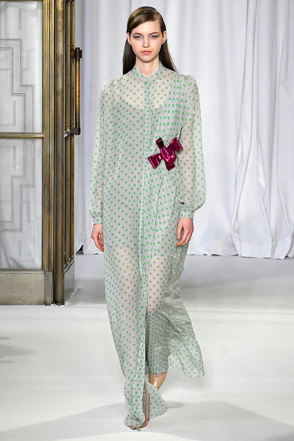 Fashion Week London Fall/Winter 2018 look 30 from the Delpozo collection womenswear