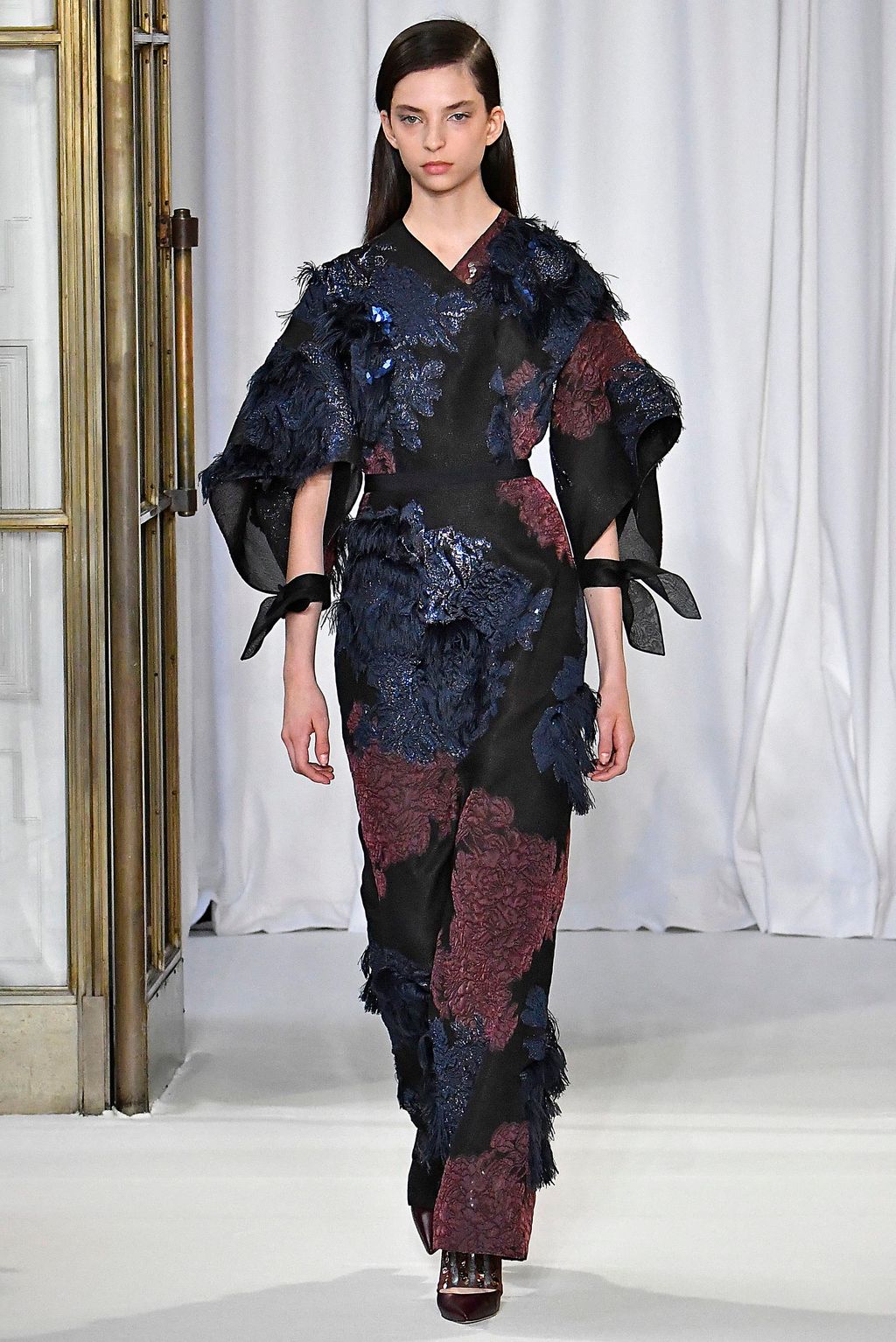 Fashion Week London Fall/Winter 2018 look 32 from the Delpozo collection 女装