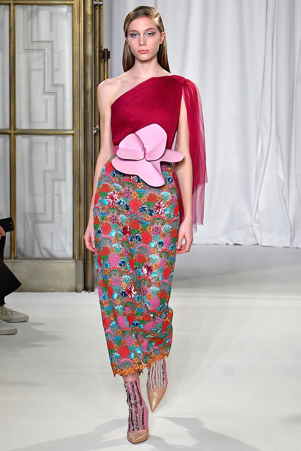 Fashion Week London Fall/Winter 2018 look 37 from the Delpozo collection 女装