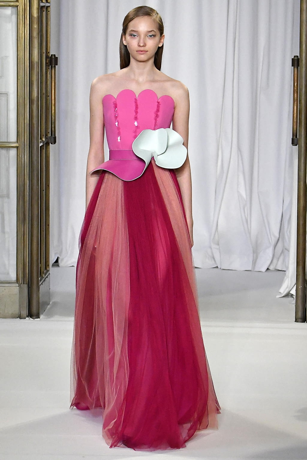 Fashion Week London Fall/Winter 2018 look 40 from the Delpozo collection womenswear