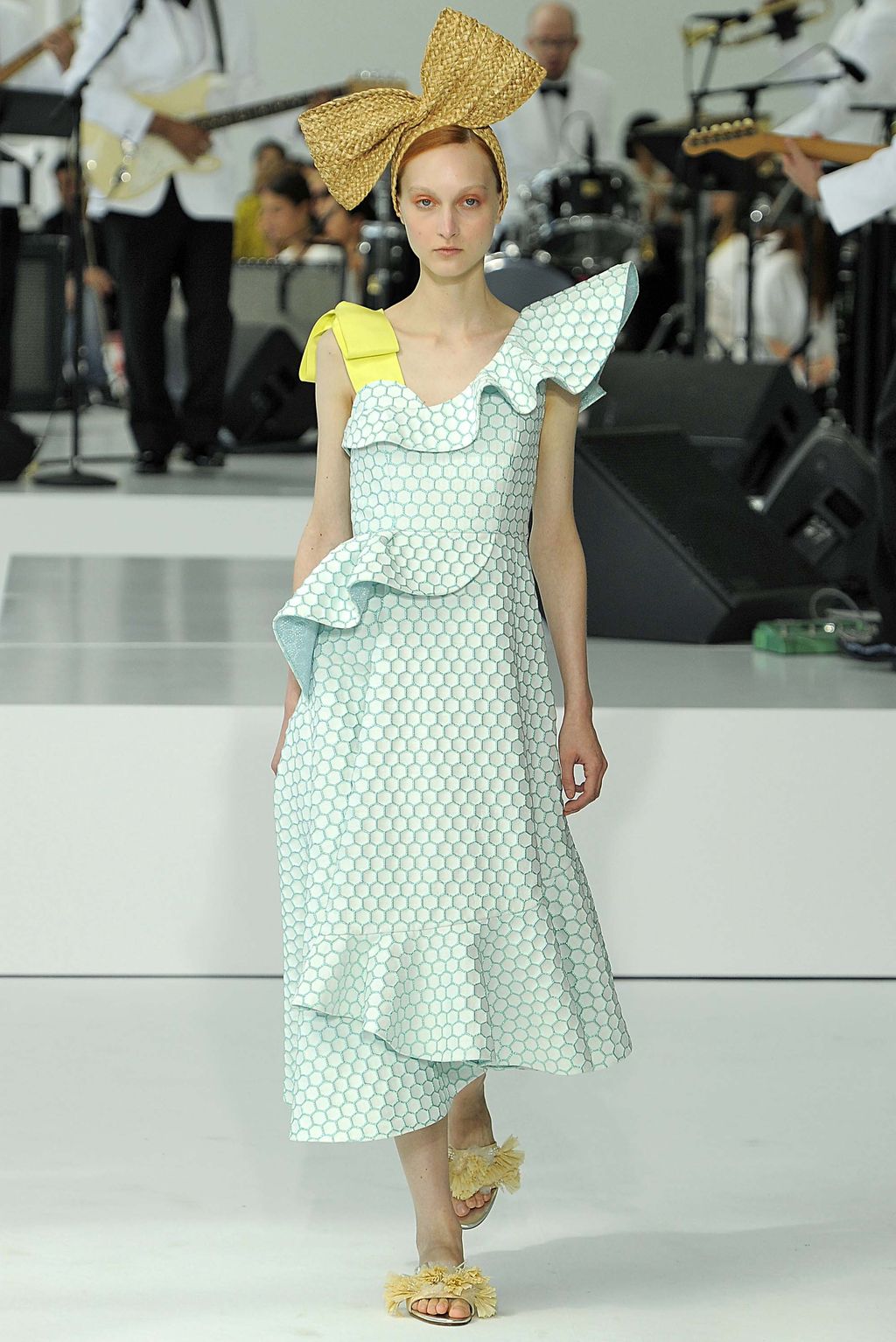 Fashion Week New York Spring/Summer 2018 look 28 from the Delpozo collection 女装