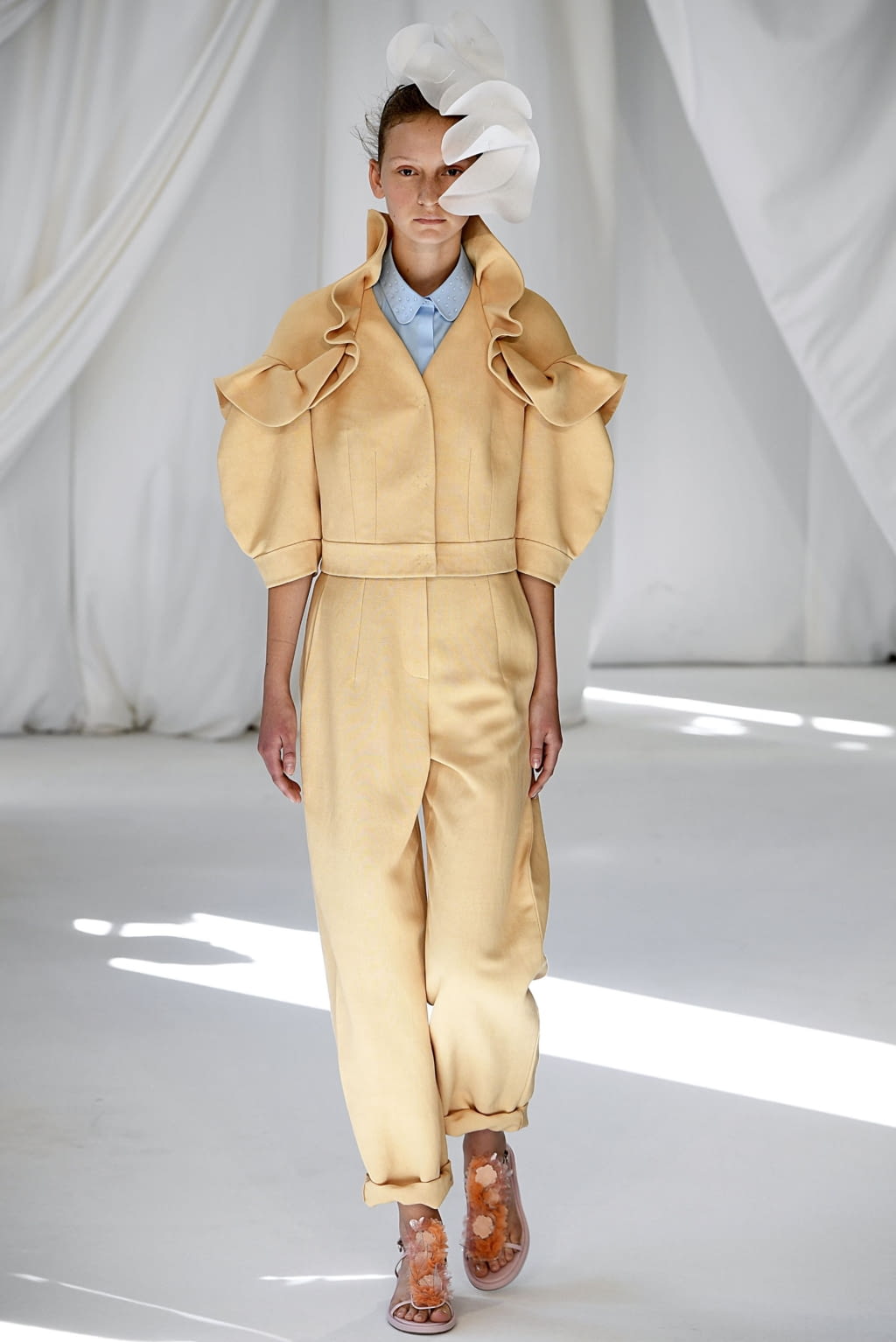 Fashion Week London Spring/Summer 2019 look 4 from the Delpozo collection 女装
