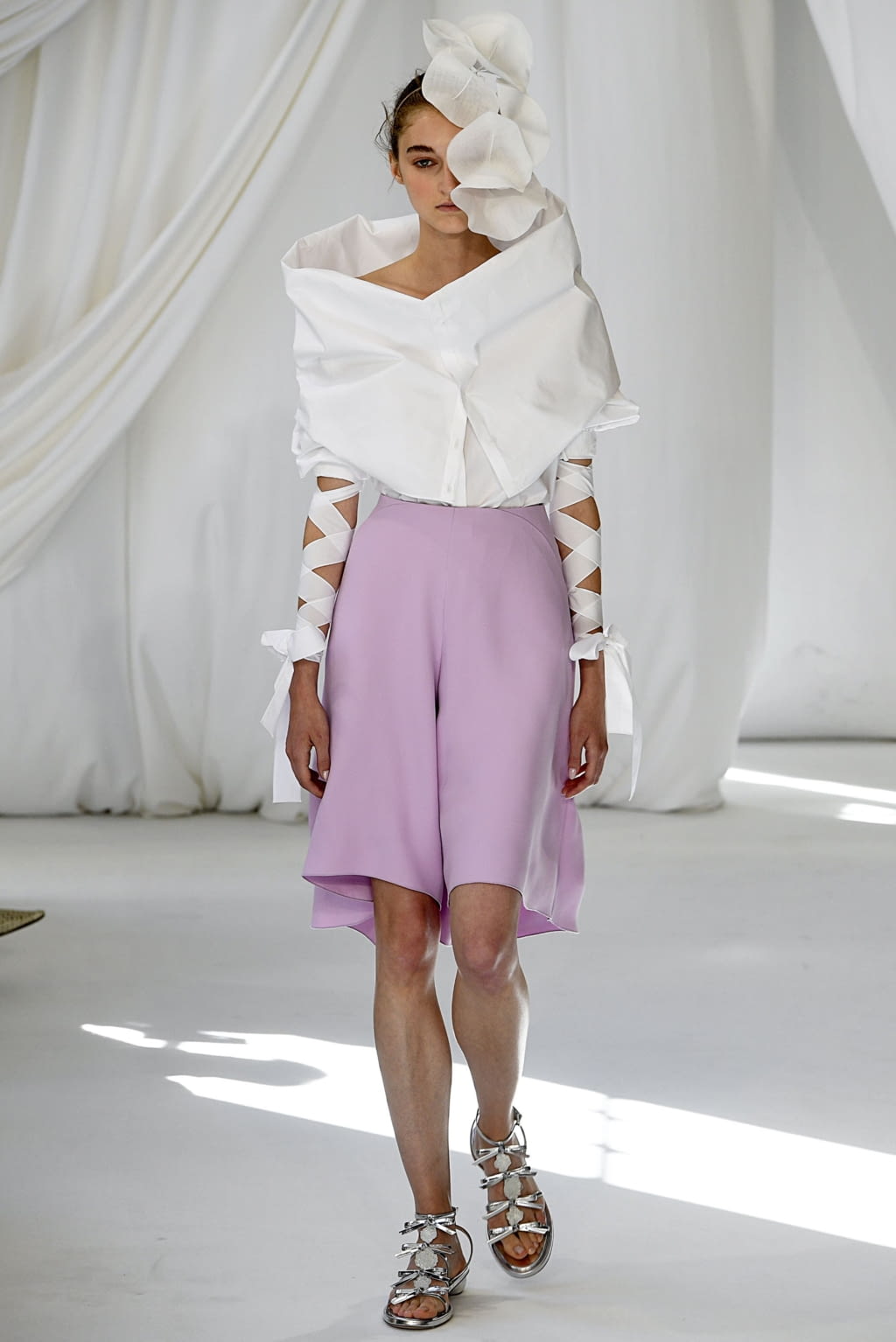 Fashion Week London Spring/Summer 2019 look 16 from the Delpozo collection womenswear