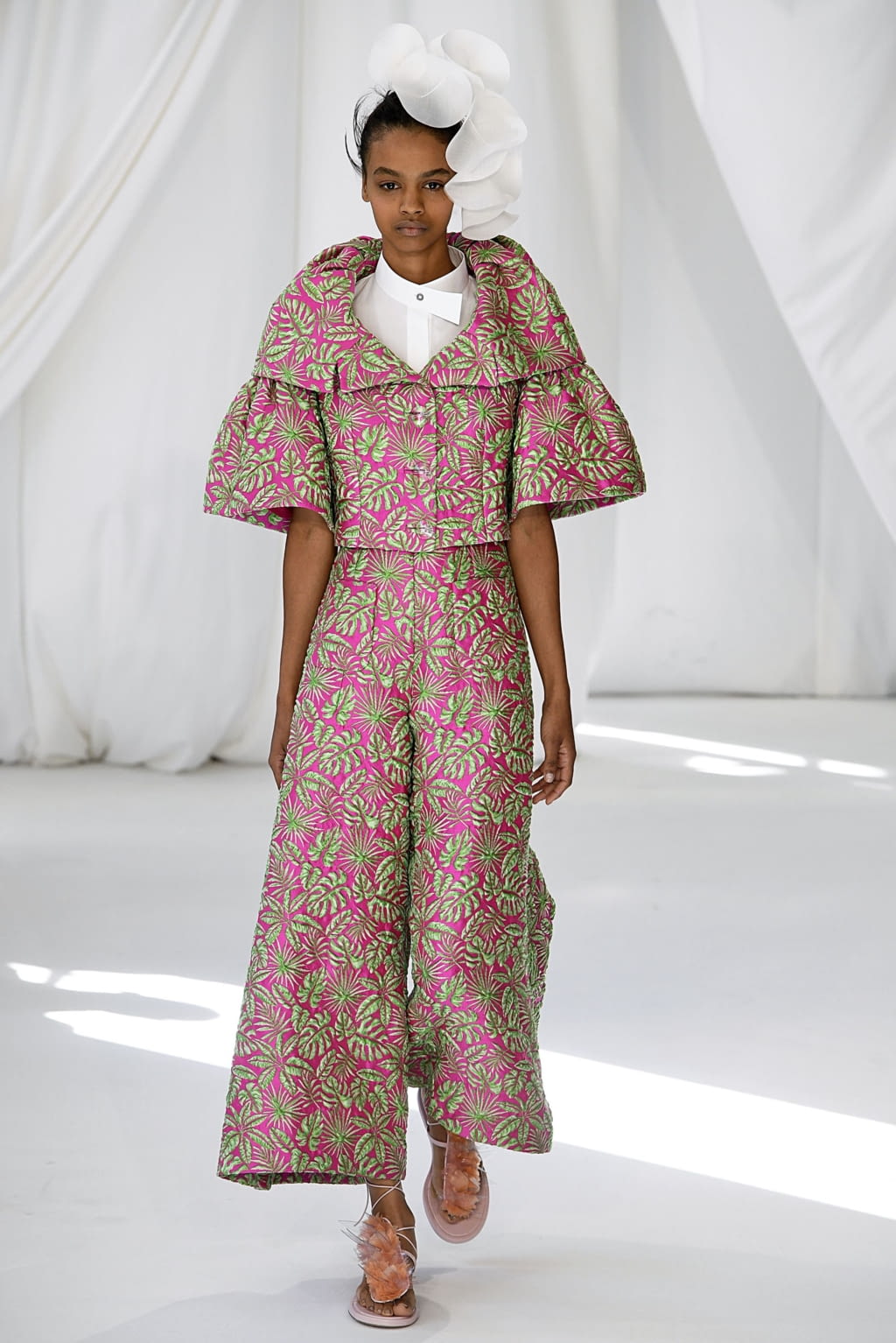 Fashion Week London Spring/Summer 2019 look 27 from the Delpozo collection 女装