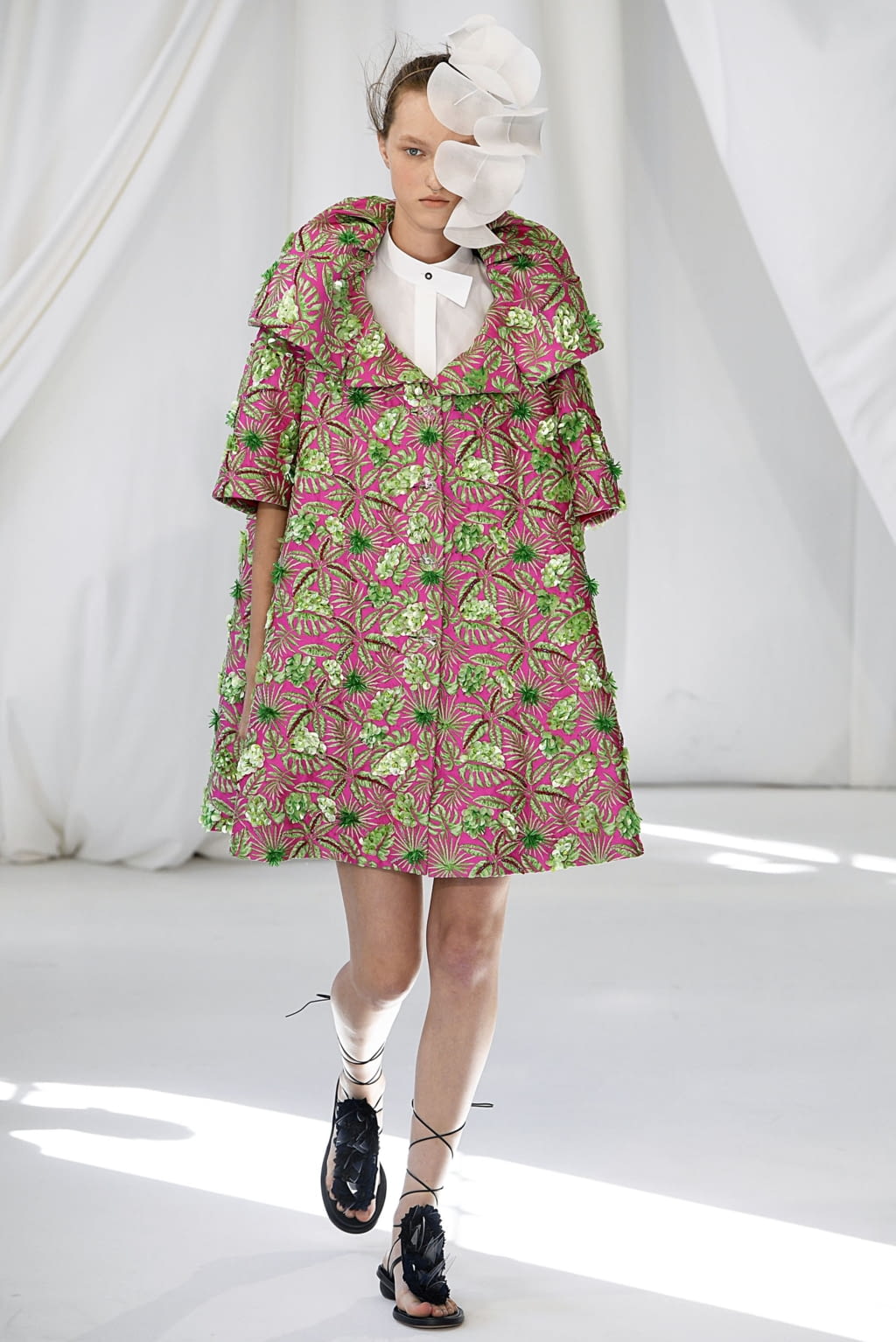 Fashion Week London Spring/Summer 2019 look 28 from the Delpozo collection womenswear