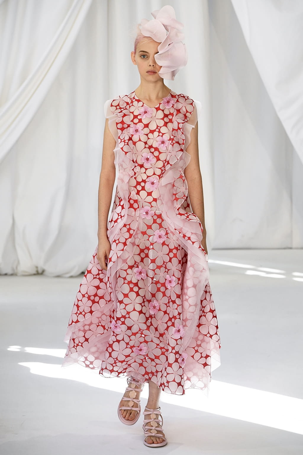 Fashion Week London Spring/Summer 2019 look 42 from the Delpozo collection 女装
