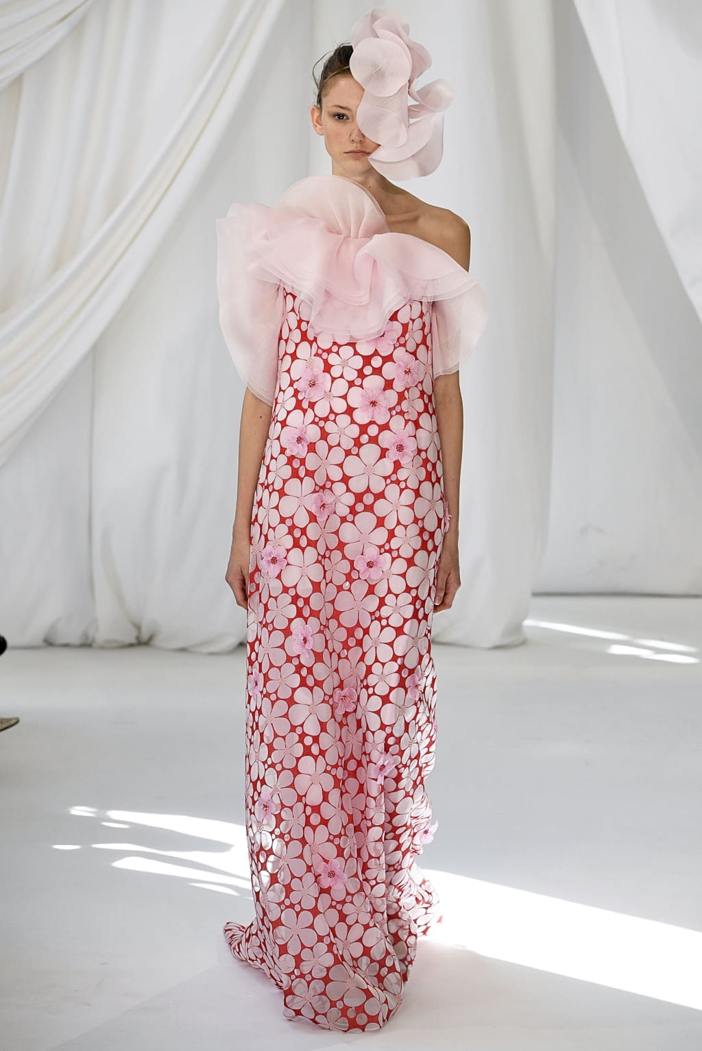 Fashion Week London Spring/Summer 2019 look 41 from the Delpozo collection 女装