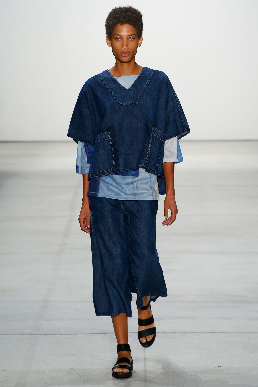 Fashion Week New York Spring/Summer 2017 look 14 from the Demoo Parkchoonmoo collection womenswear