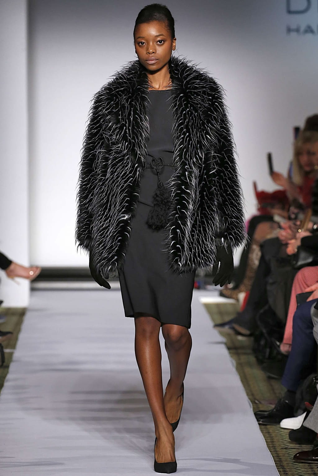 Fashion Week New York Fall/Winter 2019 look 13 from the Dennis Basso collection womenswear