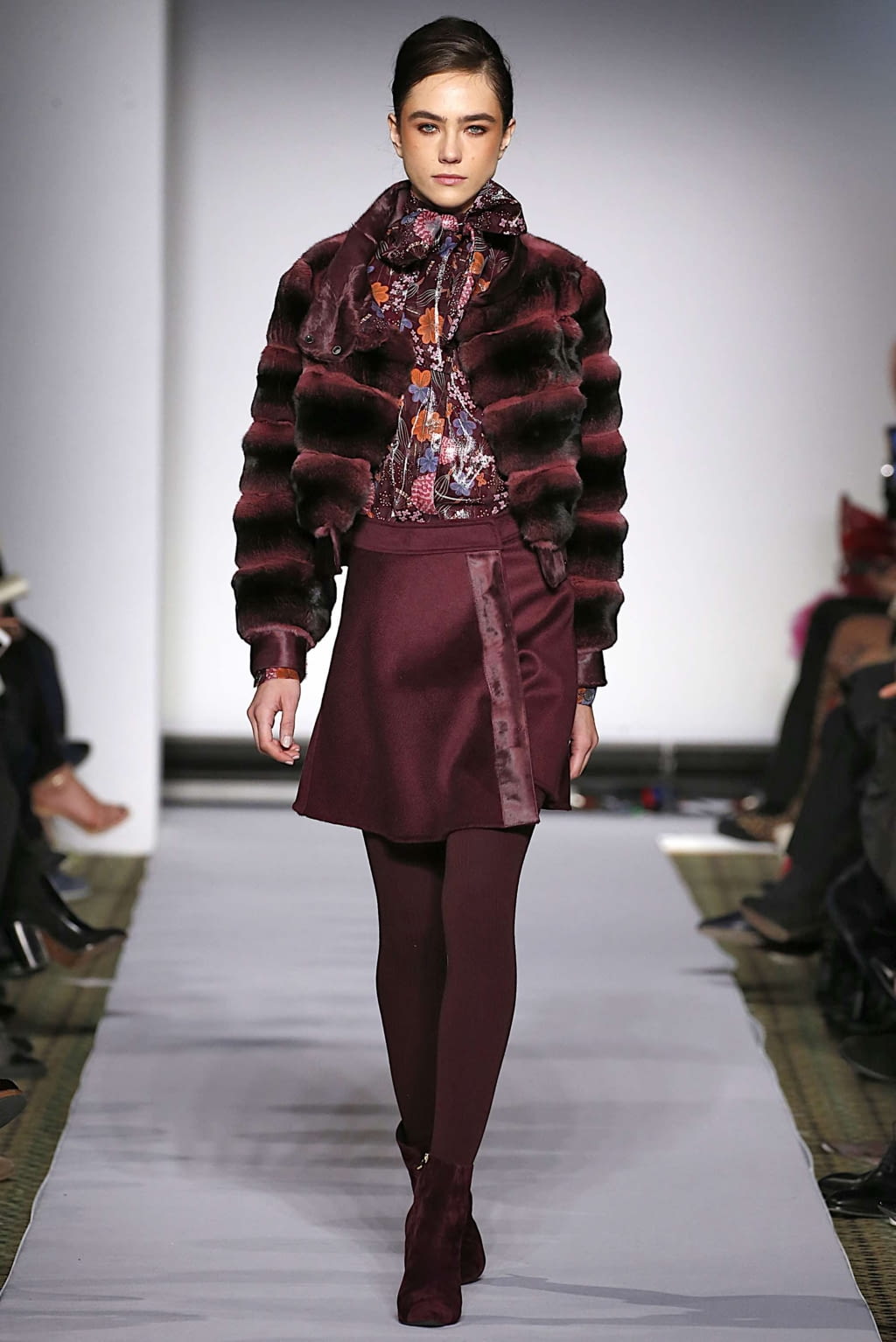 Fashion Week New York Fall/Winter 2019 look 25 from the Dennis Basso collection womenswear