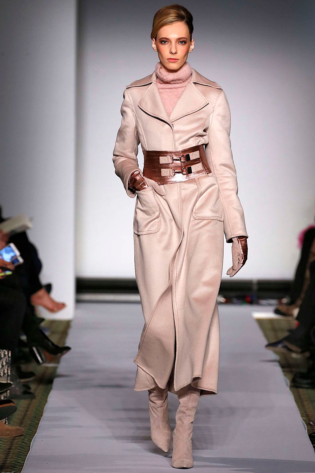 Fashion Week New York Fall/Winter 2019 look 36 from the Dennis Basso collection womenswear