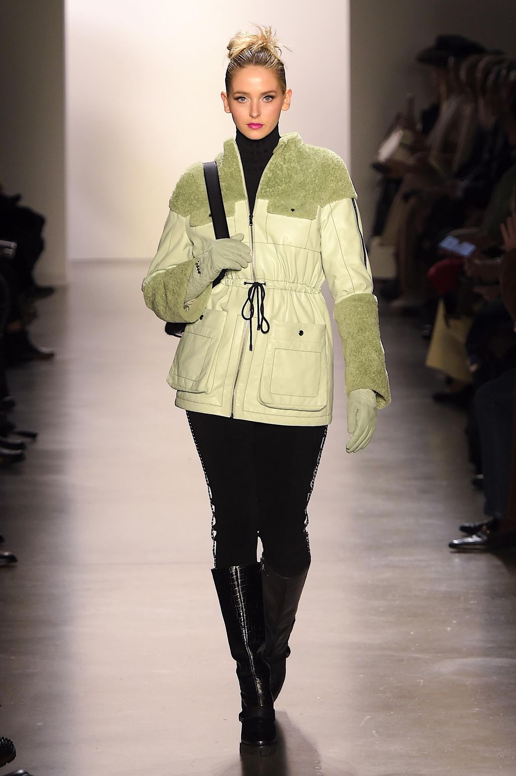 Fashion Week New York Fall/Winter 2020 look 5 from the Dennis Basso collection womenswear