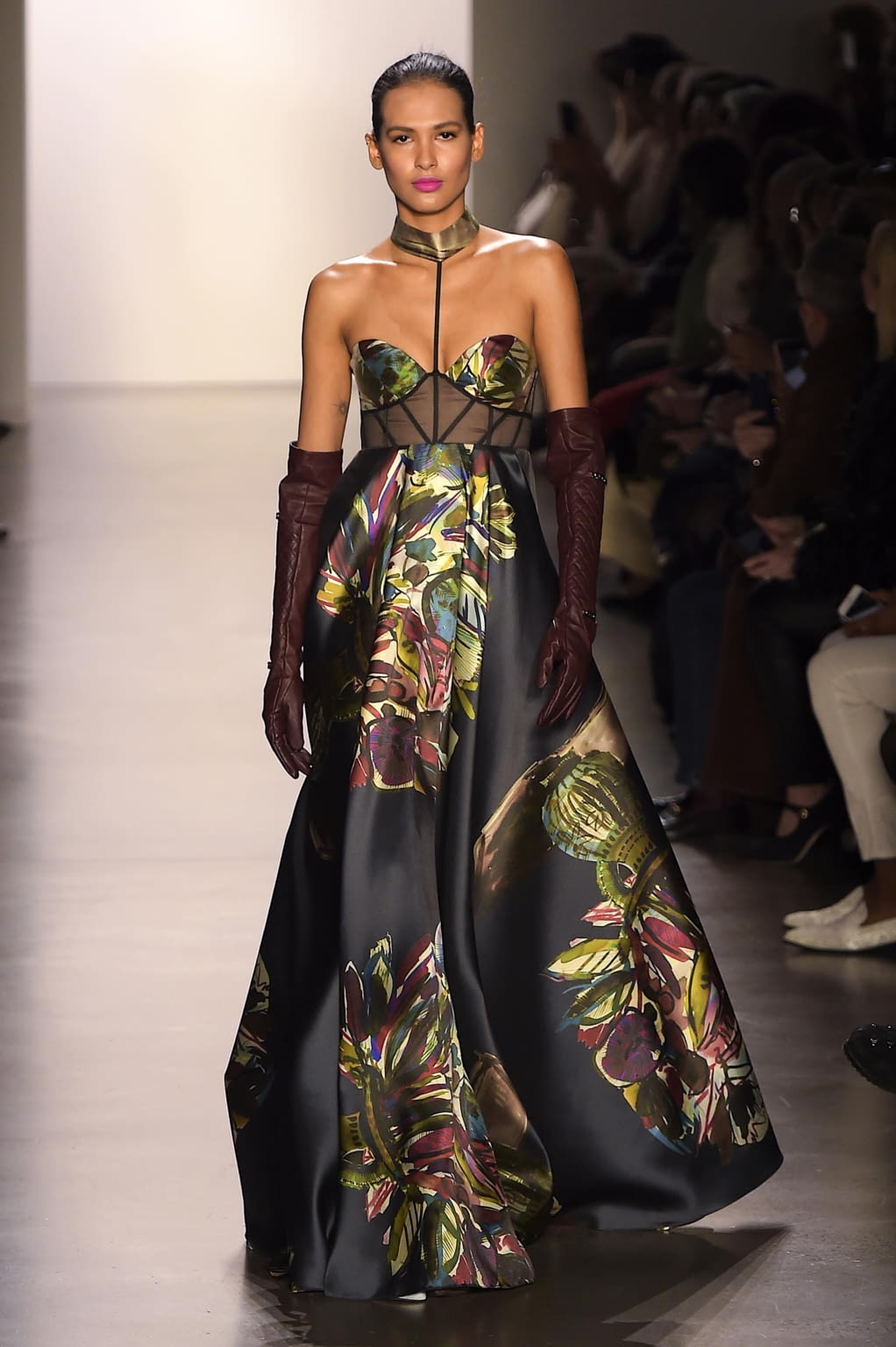 Fashion Week New York Fall/Winter 2020 look 7 from the Dennis Basso collection 女装