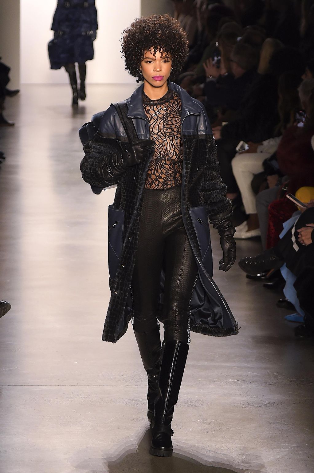 Fashion Week New York Fall/Winter 2020 look 10 from the Dennis Basso collection 女装