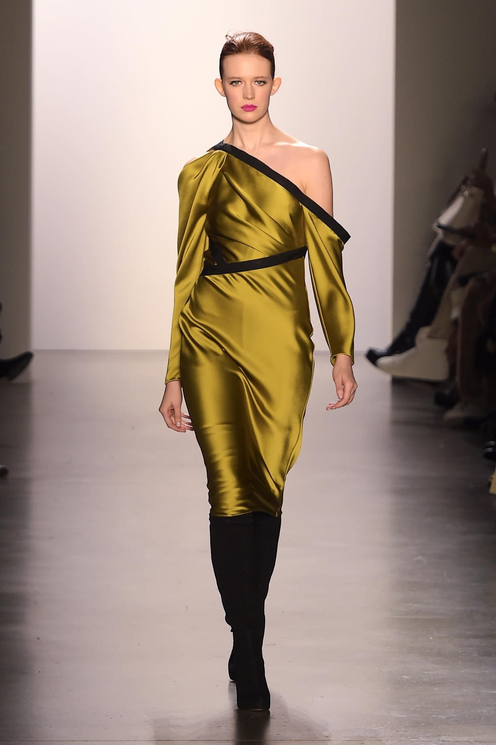 Fashion Week New York Fall/Winter 2020 look 26 from the Dennis Basso collection womenswear