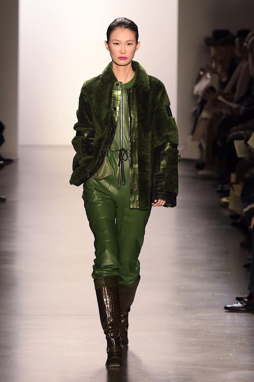 Fashion Week New York Fall/Winter 2020 look 36 from the Dennis Basso collection womenswear