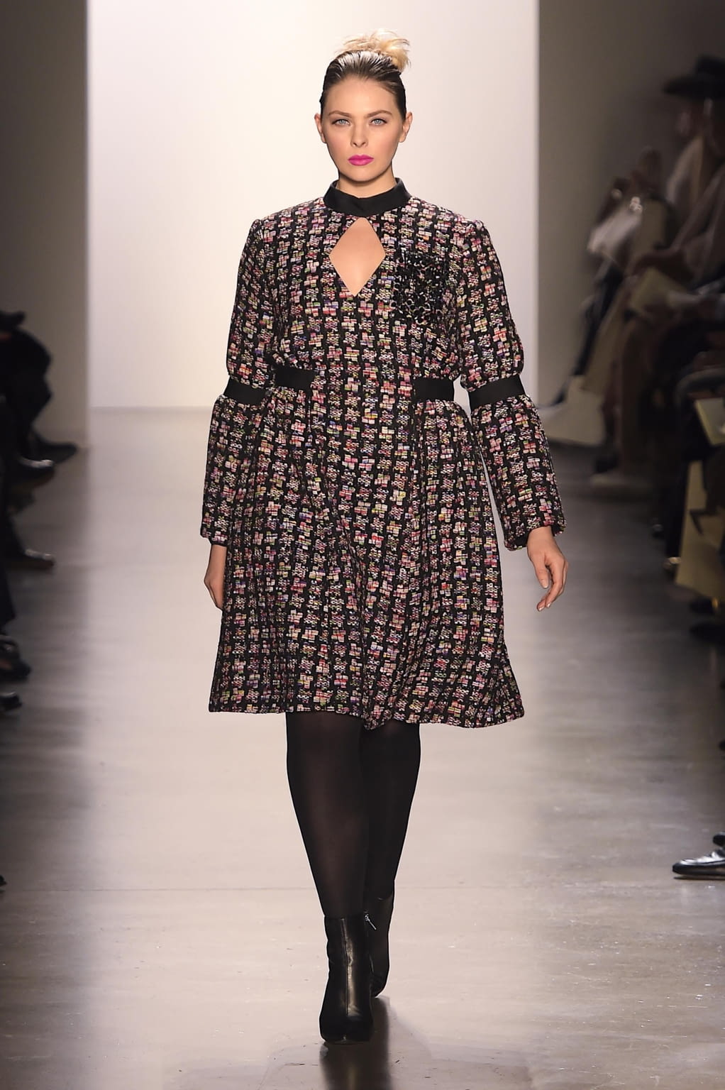 Fashion Week New York Fall/Winter 2020 look 43 from the Dennis Basso collection 女装